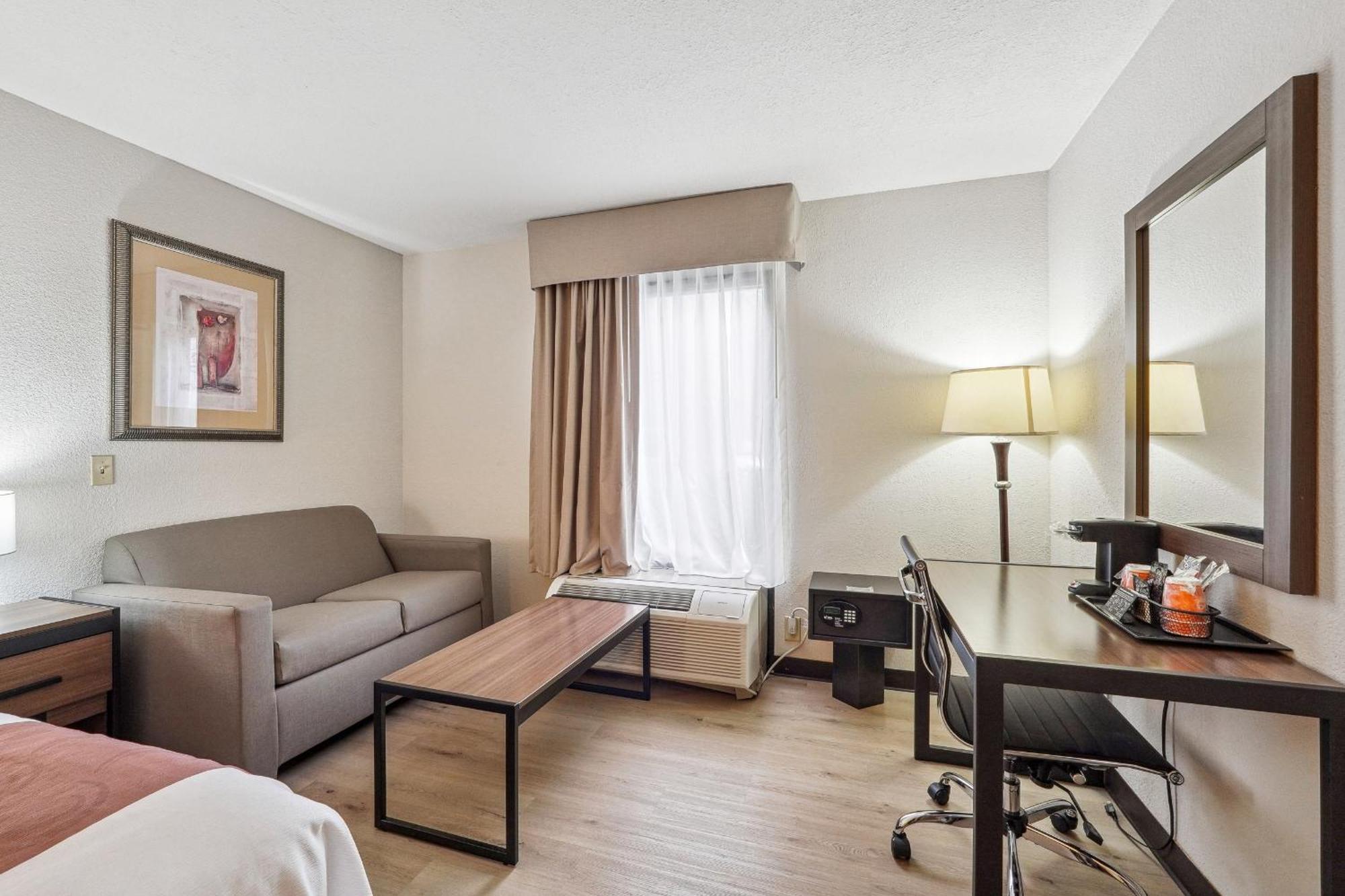 Quality Inn & Suites 도손빌 외부 사진