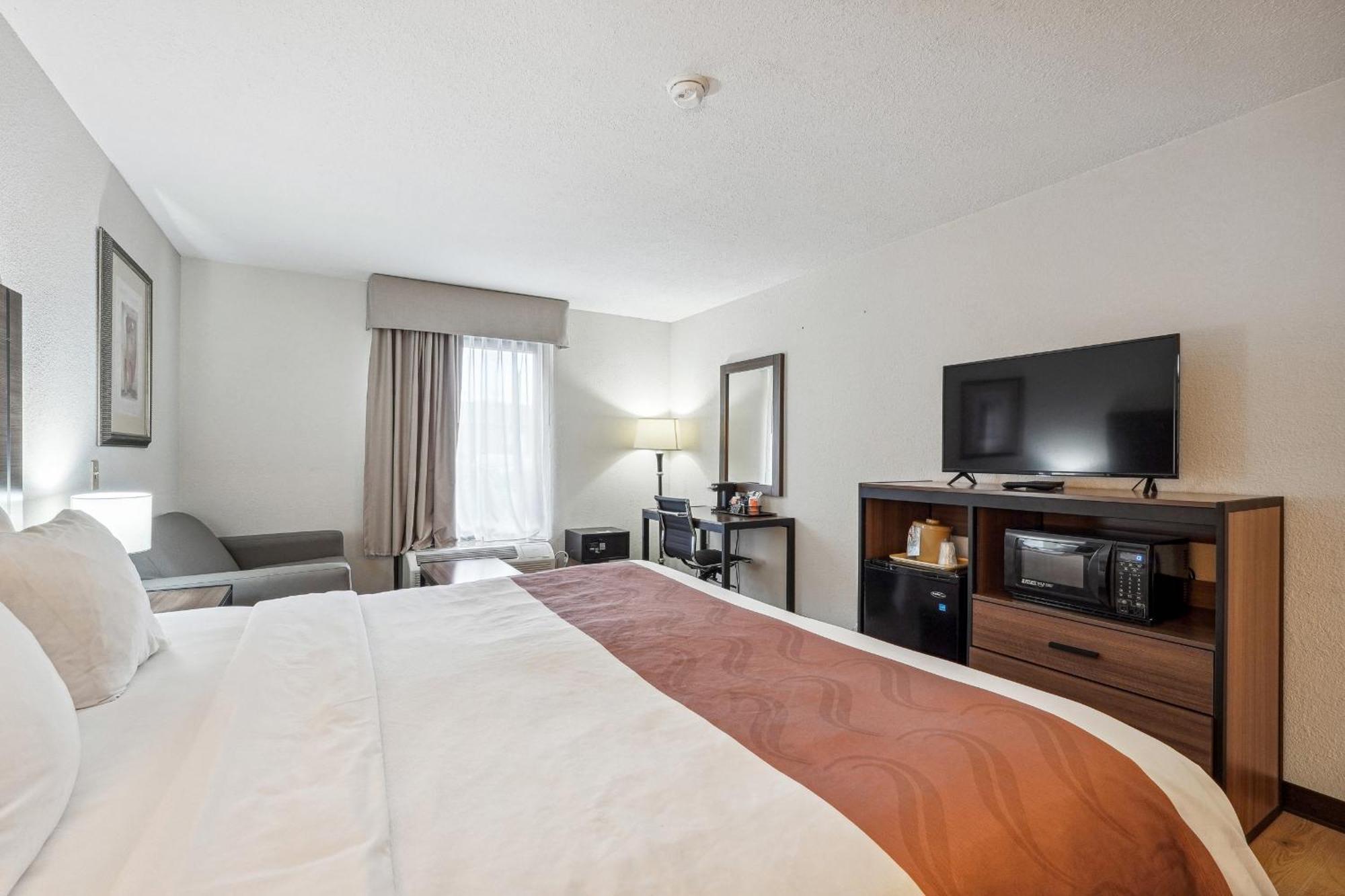 Quality Inn & Suites 도손빌 외부 사진