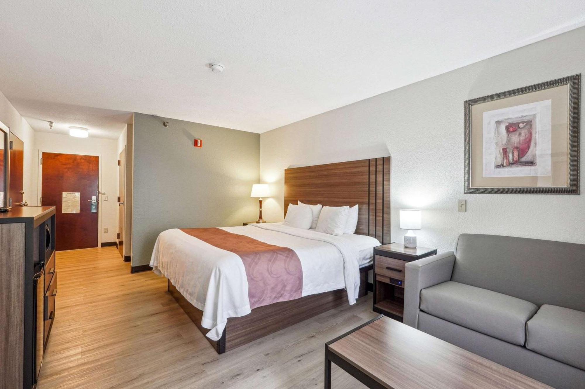 Quality Inn & Suites 도손빌 외부 사진